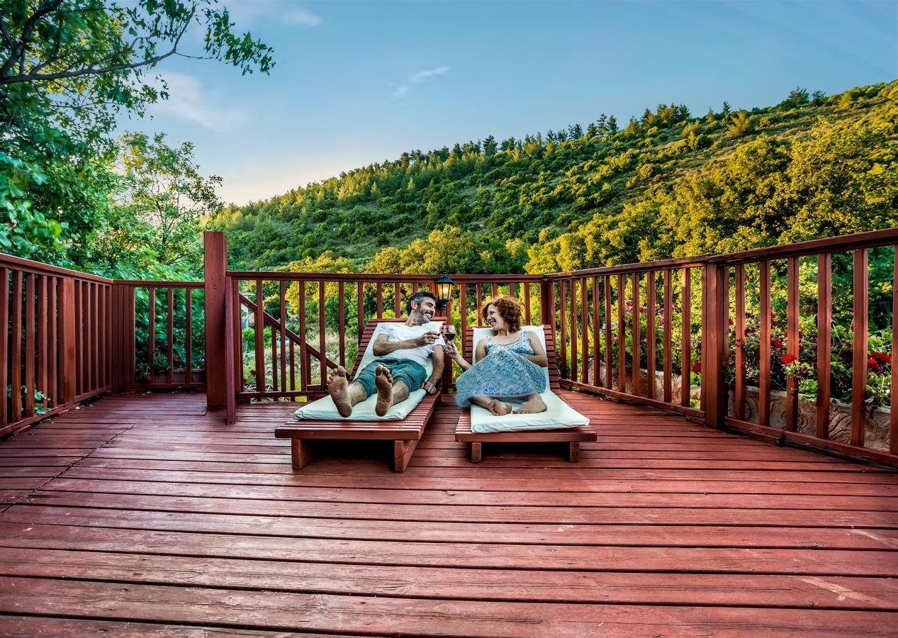 Spa In The Woods - B&B In Amirim Exterior foto